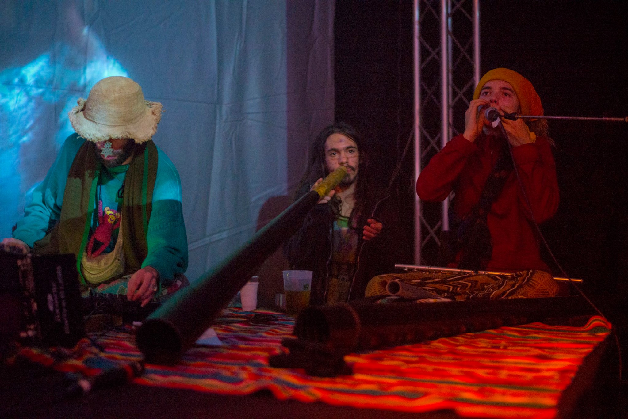 Photographie Nora Fadlaoui - Photo de concert à Mains d'Oeuvre