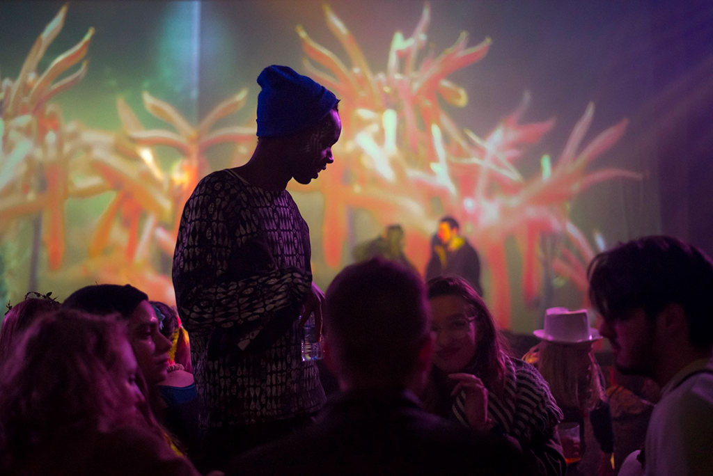 Photo de Nora Fadlaoui - Concert à Mains d'Oeuvres 