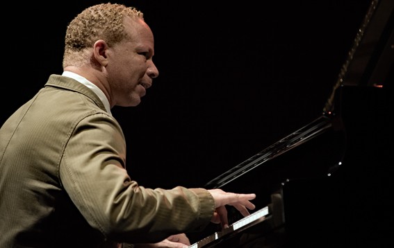 Craig Taborn2L.jpg