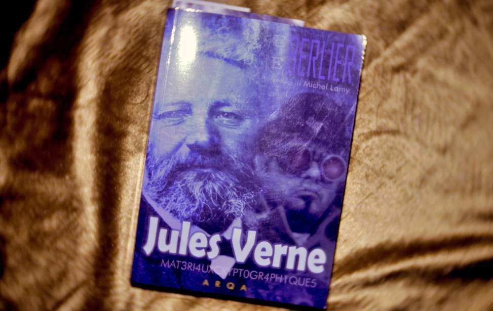 Mat Crypto Jules Verne.jpg