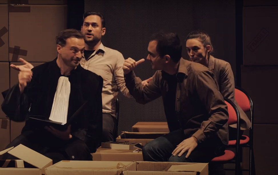photo c.r.a.s.h. 3 bis - cie hors jeu - extrait captation guillaume cousty.png