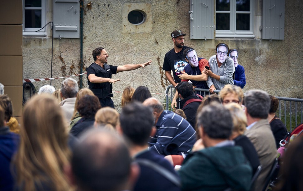 photo c.r.a.s.h. 4 - cie hors jeu - crédit joseph banderet.jpeg