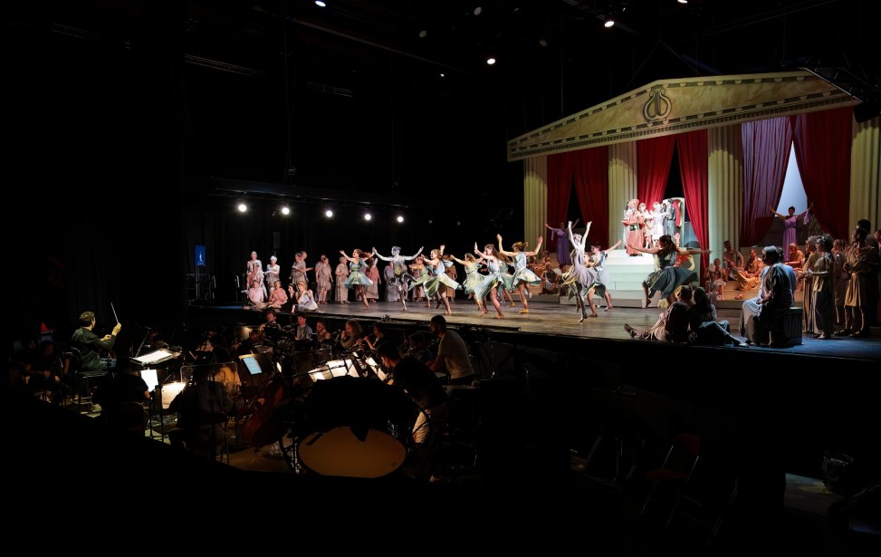 scène danse.jpg