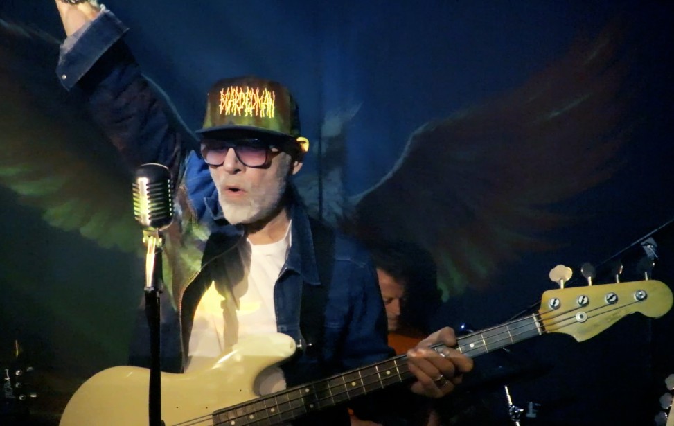 like a phoenix youtube 00.jpg