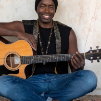 yaya profil pic proarti.jpeg